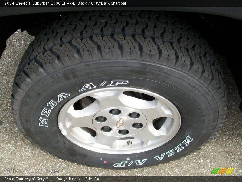 Black / Gray/Dark Charcoal 2004 Chevrolet Suburban 1500 LT 4x4
