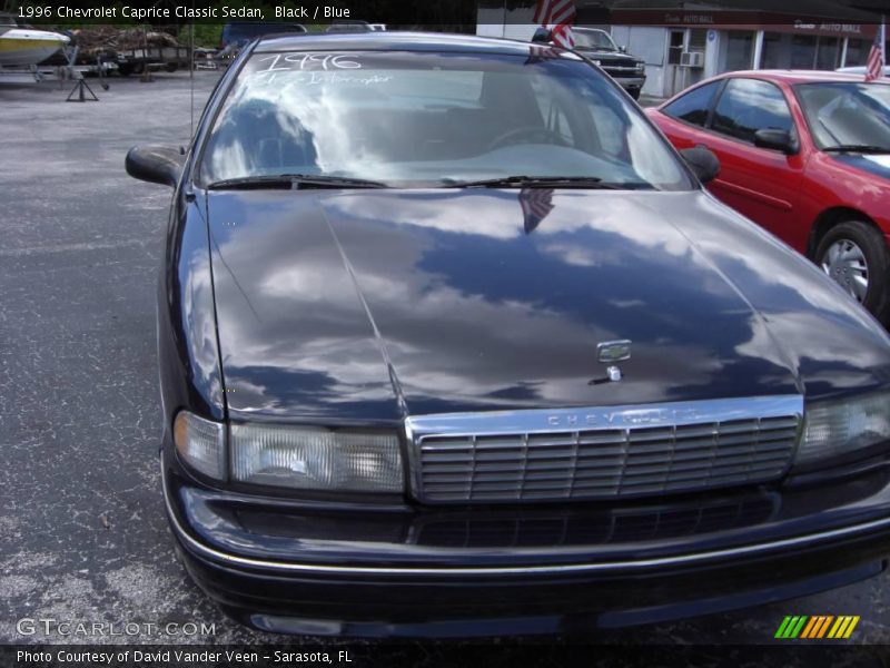Black / Blue 1996 Chevrolet Caprice Classic Sedan