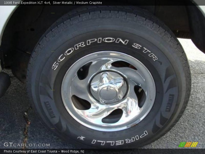 Silver Metallic / Medium Graphite 1998 Ford Expedition XLT 4x4