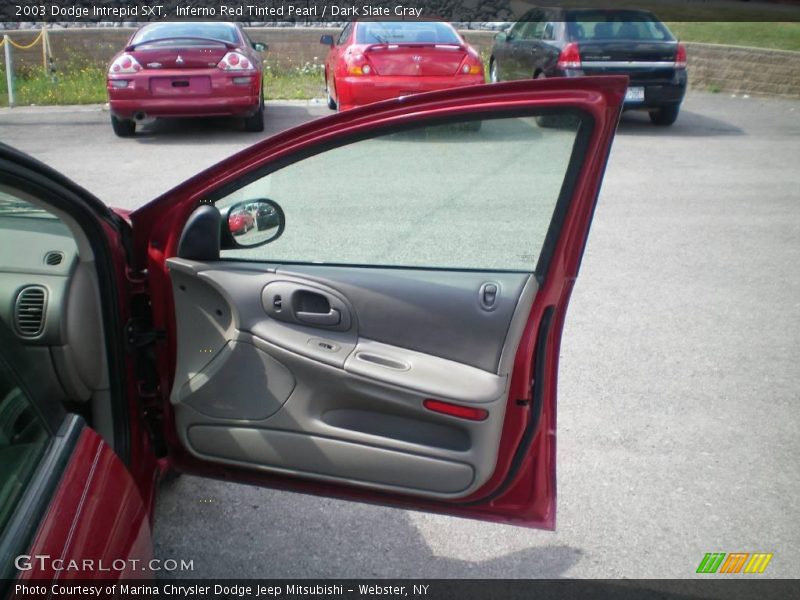 Inferno Red Tinted Pearl / Dark Slate Gray 2003 Dodge Intrepid SXT