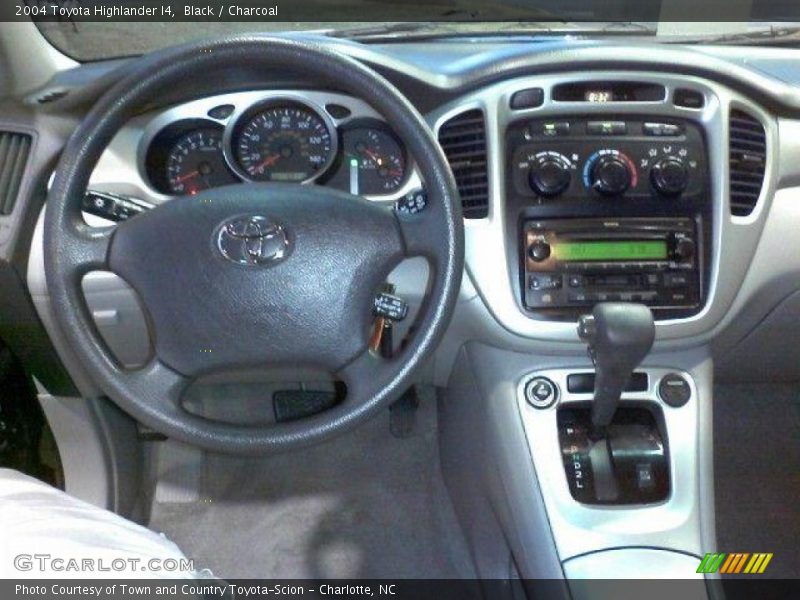 Black / Charcoal 2004 Toyota Highlander I4