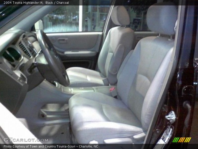 Black / Charcoal 2004 Toyota Highlander I4