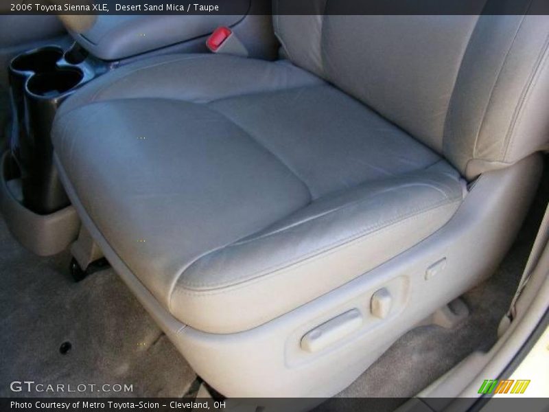Desert Sand Mica / Taupe 2006 Toyota Sienna XLE