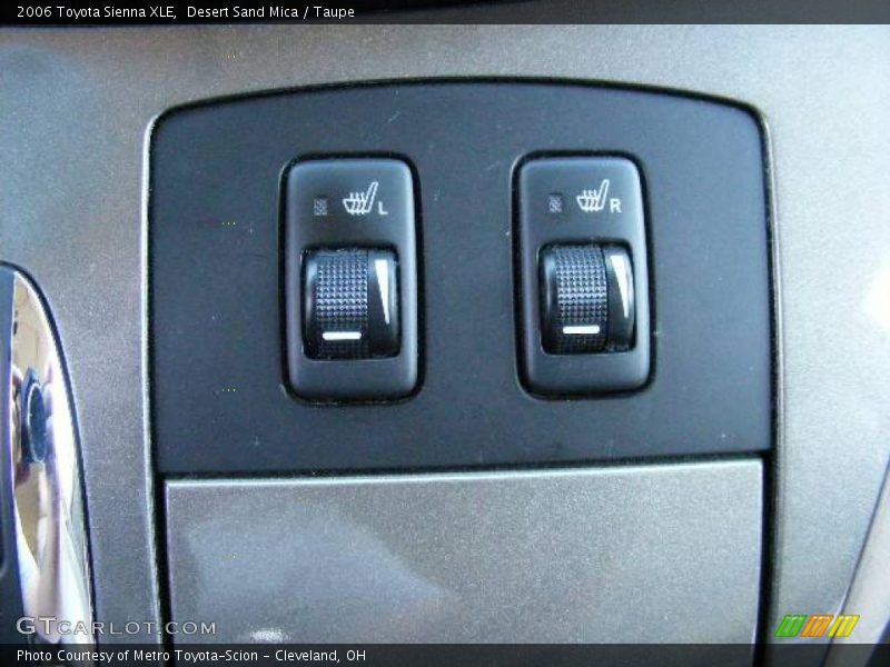 Desert Sand Mica / Taupe 2006 Toyota Sienna XLE