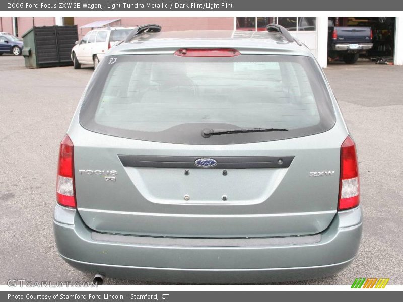 Light Tundra Metallic / Dark Flint/Light Flint 2006 Ford Focus ZXW SE Wagon