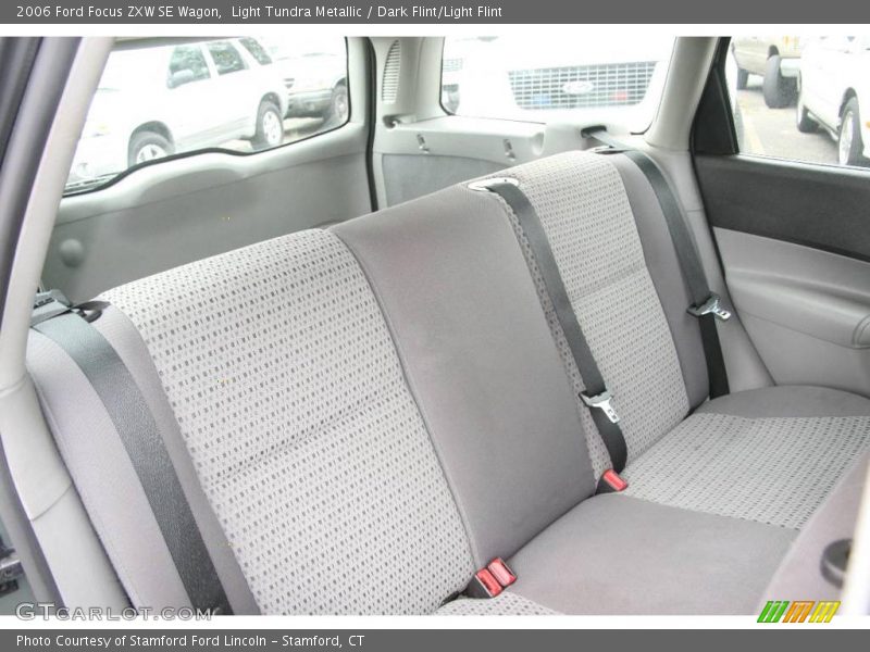 Light Tundra Metallic / Dark Flint/Light Flint 2006 Ford Focus ZXW SE Wagon