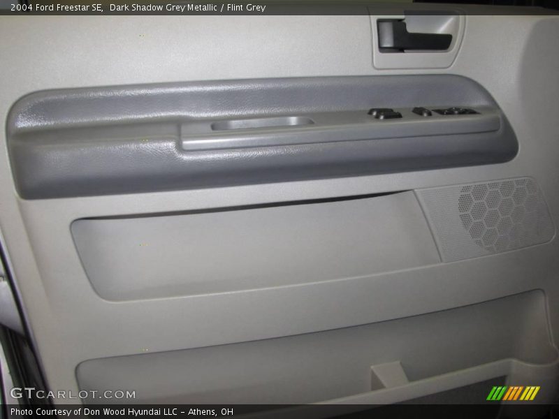 Dark Shadow Grey Metallic / Flint Grey 2004 Ford Freestar SE