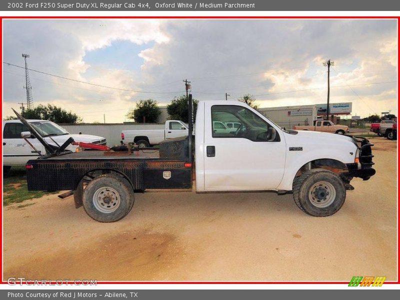 Oxford White / Medium Parchment 2002 Ford F250 Super Duty XL Regular Cab 4x4