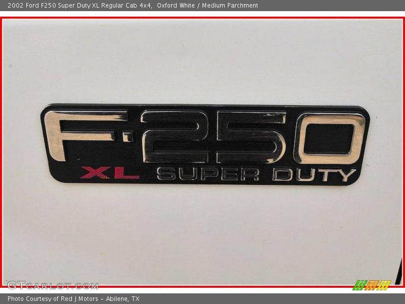Oxford White / Medium Parchment 2002 Ford F250 Super Duty XL Regular Cab 4x4