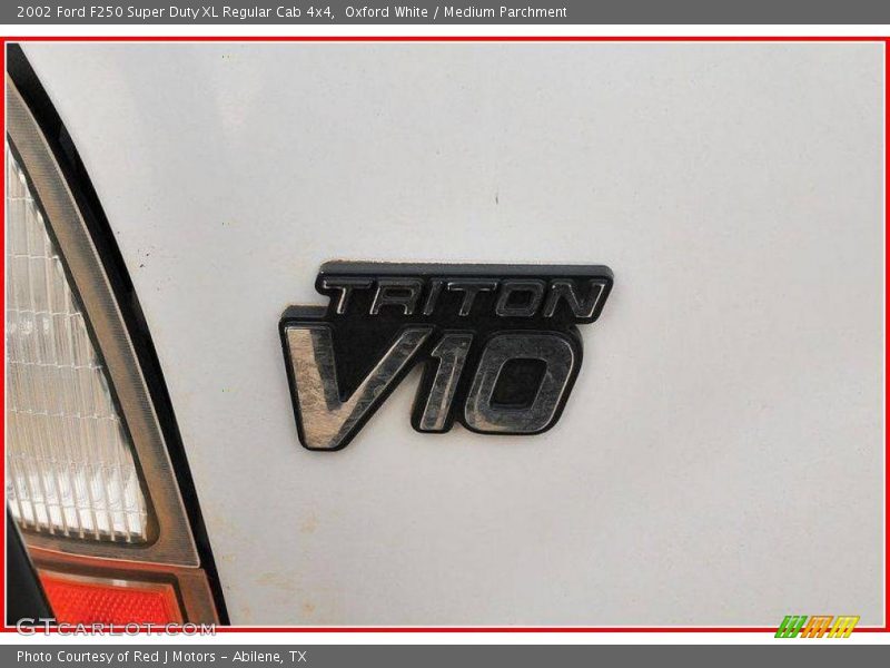 Oxford White / Medium Parchment 2002 Ford F250 Super Duty XL Regular Cab 4x4
