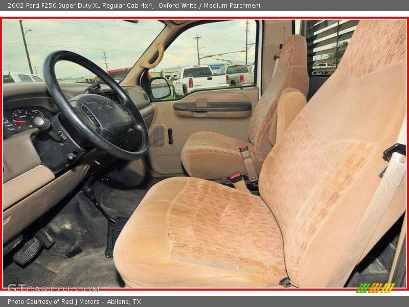 Oxford White / Medium Parchment 2002 Ford F250 Super Duty XL Regular Cab 4x4