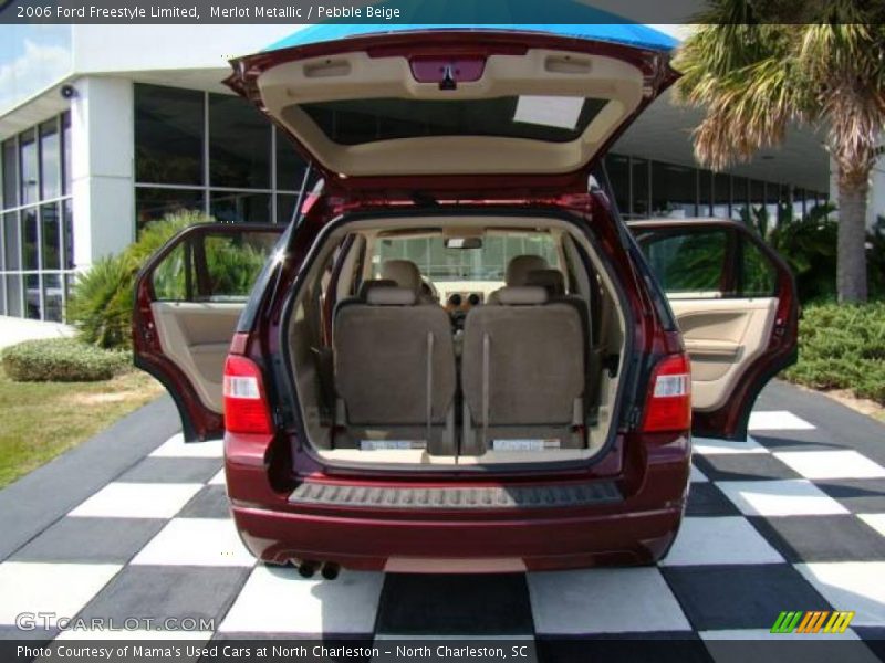 Merlot Metallic / Pebble Beige 2006 Ford Freestyle Limited