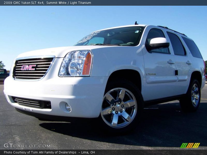 Summit White / Light Titanium 2009 GMC Yukon SLT 4x4