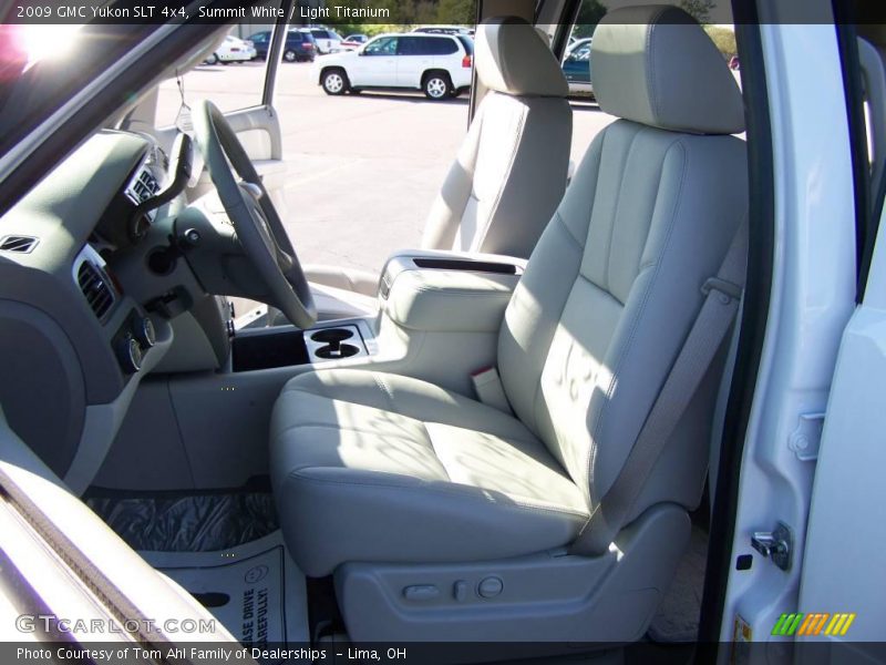 Summit White / Light Titanium 2009 GMC Yukon SLT 4x4