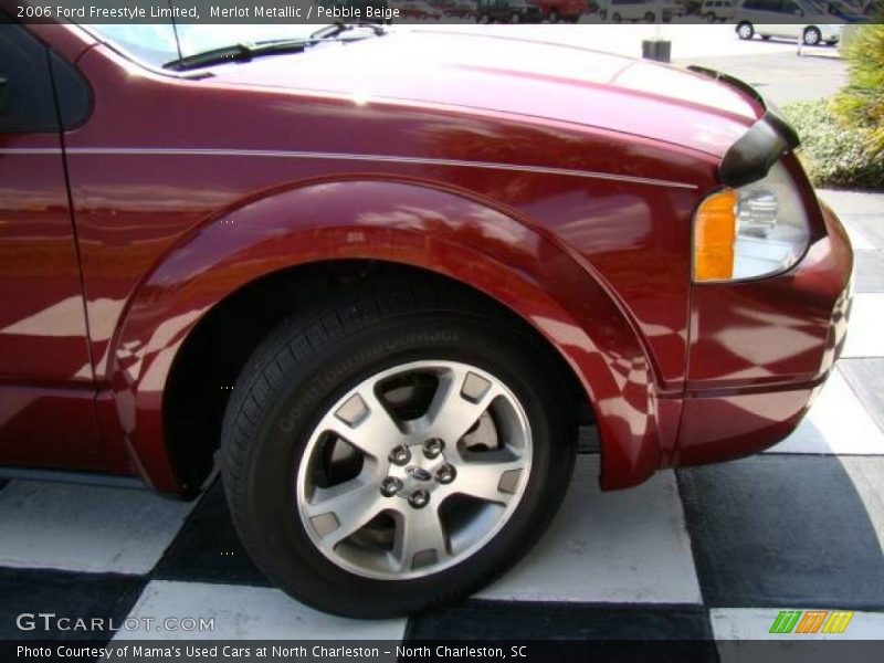 Merlot Metallic / Pebble Beige 2006 Ford Freestyle Limited