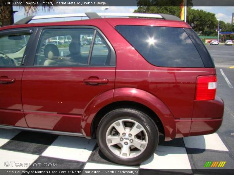 Merlot Metallic / Pebble Beige 2006 Ford Freestyle Limited