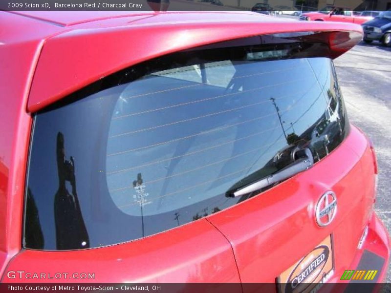 Barcelona Red / Charcoal Gray 2009 Scion xD