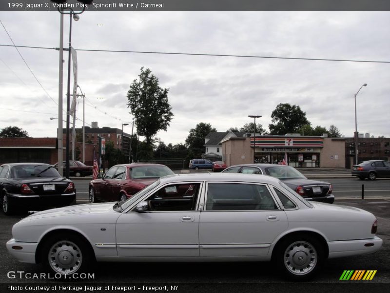 Spindrift White / Oatmeal 1999 Jaguar XJ Vanden Plas