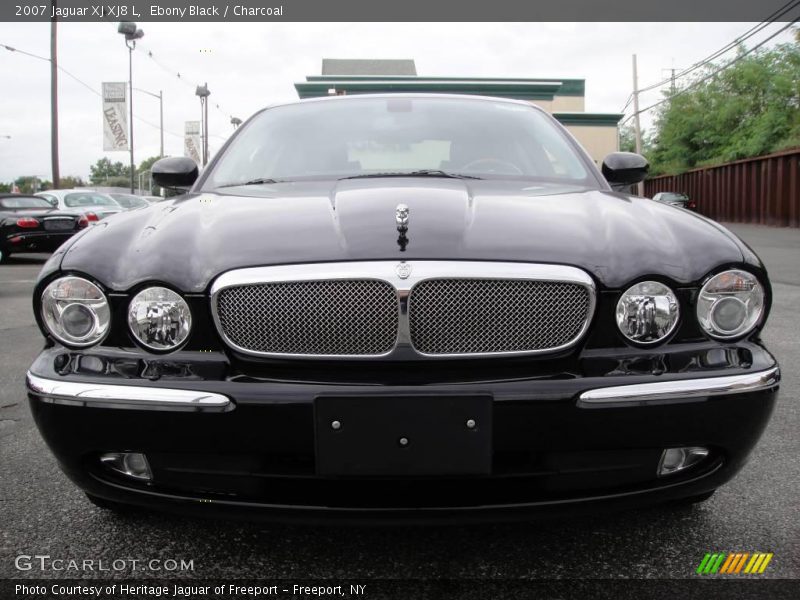Ebony Black / Charcoal 2007 Jaguar XJ XJ8 L