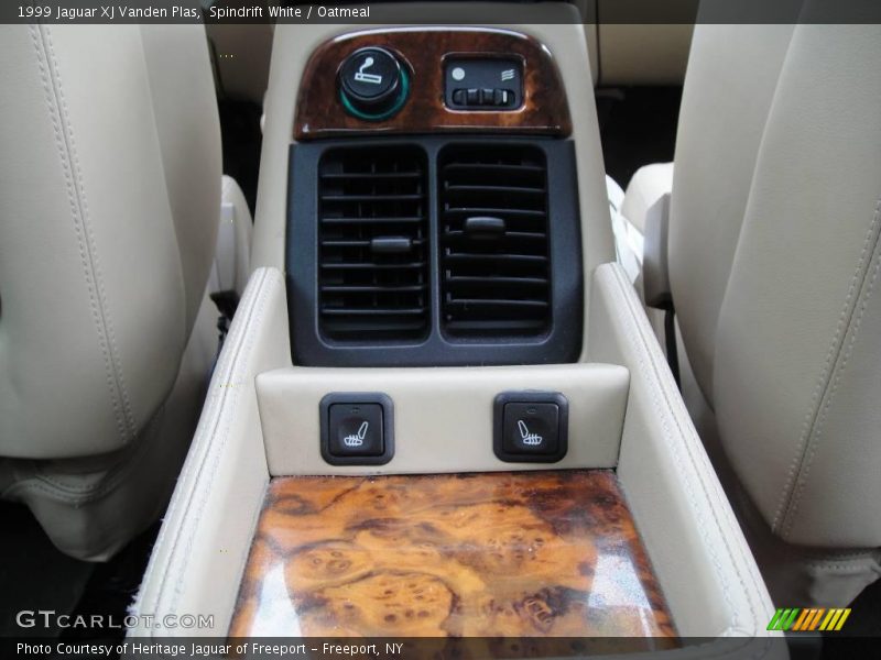 Spindrift White / Oatmeal 1999 Jaguar XJ Vanden Plas