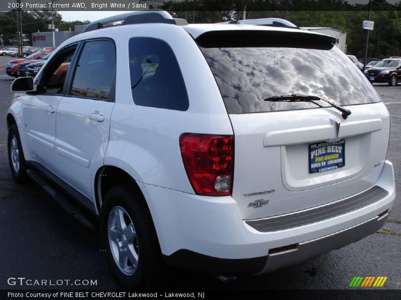 Bright White / Sand 2009 Pontiac Torrent AWD