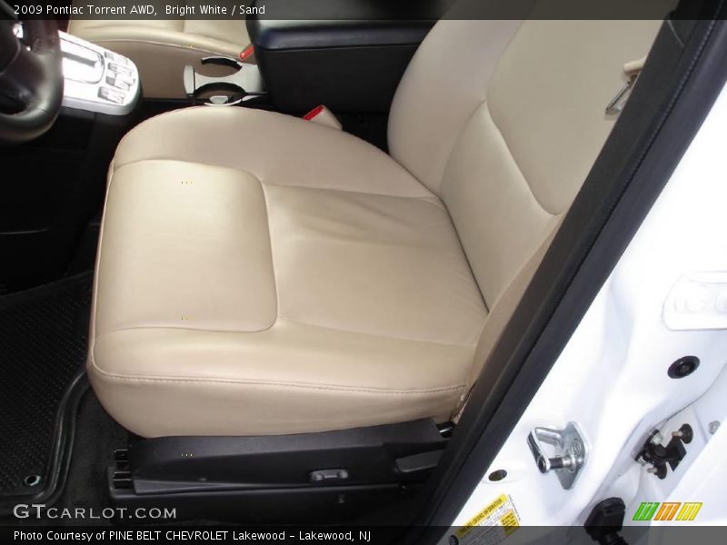 Bright White / Sand 2009 Pontiac Torrent AWD