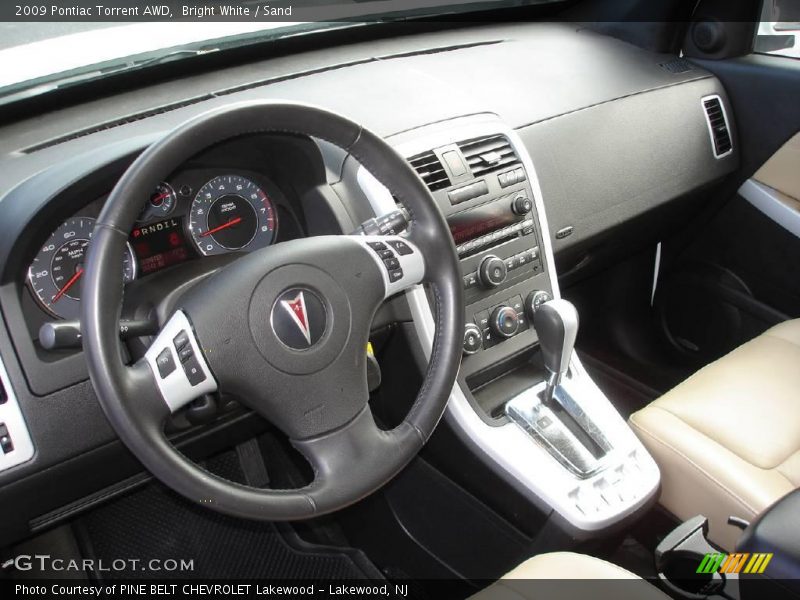 Bright White / Sand 2009 Pontiac Torrent AWD