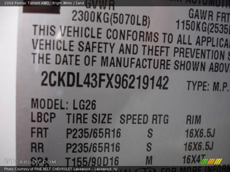 Bright White / Sand 2009 Pontiac Torrent AWD
