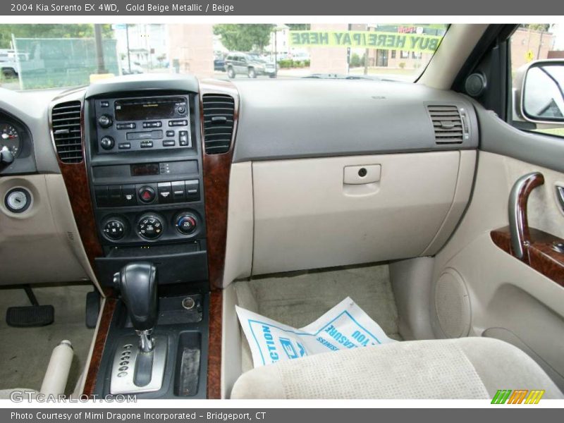 Gold Beige Metallic / Beige 2004 Kia Sorento EX 4WD