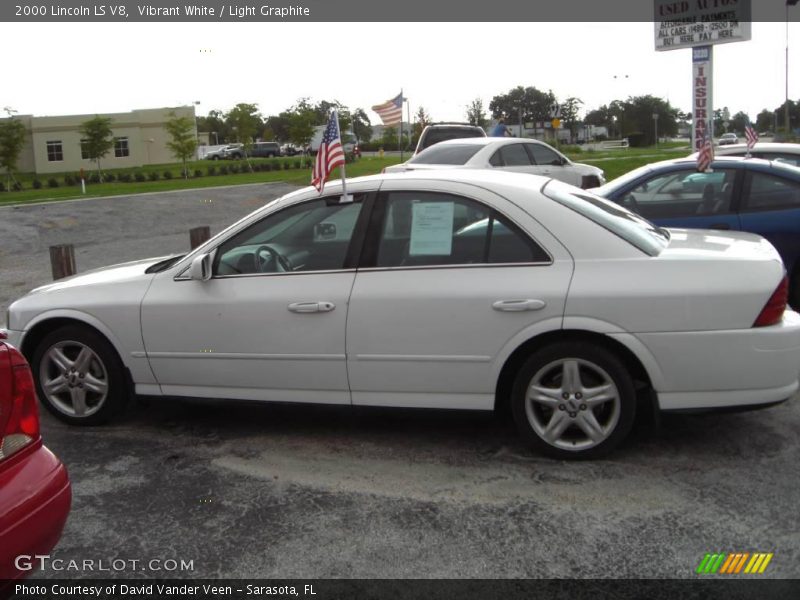 Vibrant White / Light Graphite 2000 Lincoln LS V8