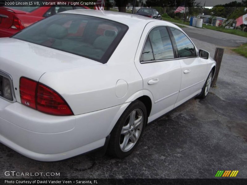 Vibrant White / Light Graphite 2000 Lincoln LS V8