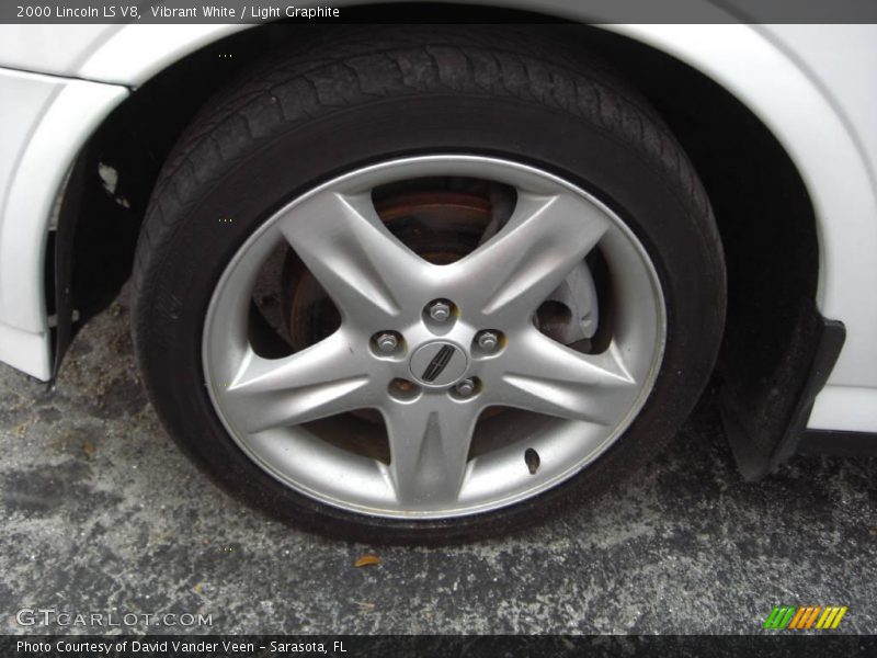 Vibrant White / Light Graphite 2000 Lincoln LS V8