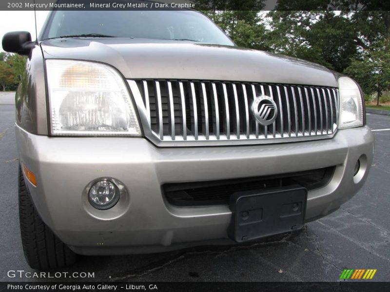 Mineral Grey Metallic / Dark Graphite 2002 Mercury Mountaineer