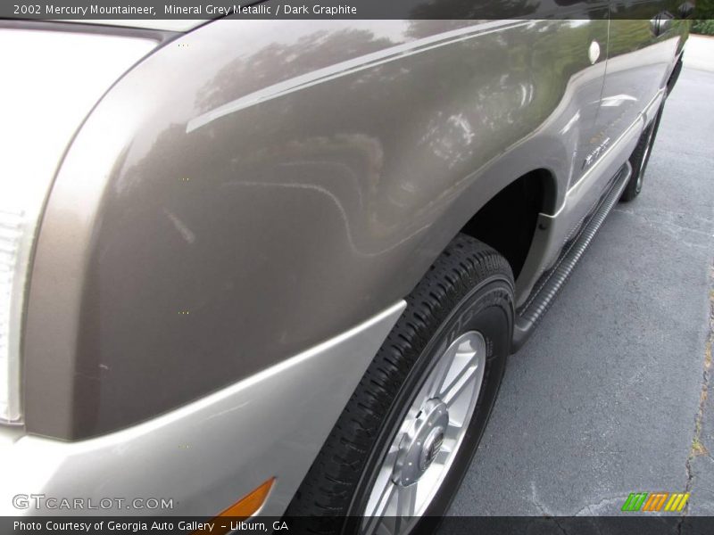 Mineral Grey Metallic / Dark Graphite 2002 Mercury Mountaineer