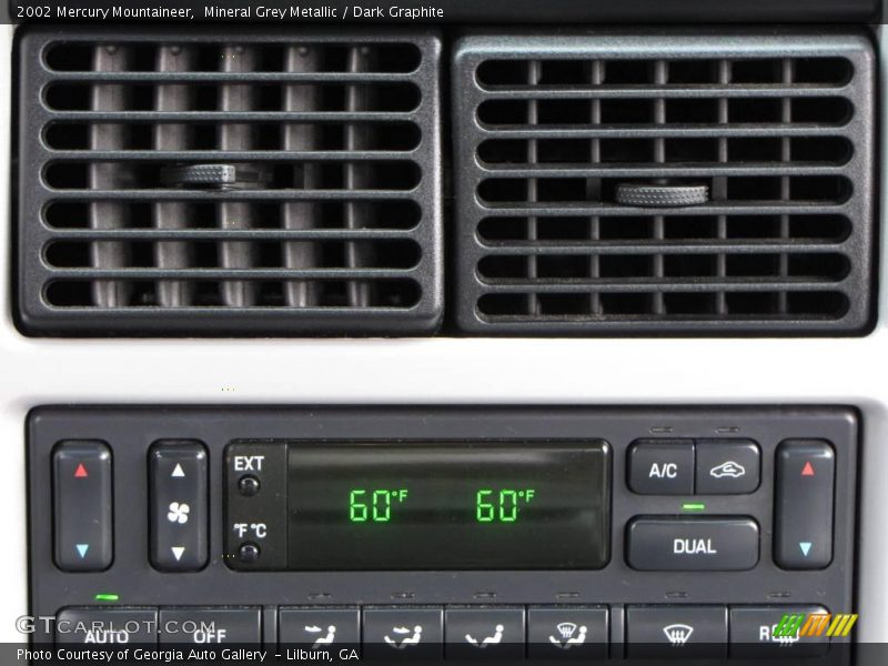 Mineral Grey Metallic / Dark Graphite 2002 Mercury Mountaineer