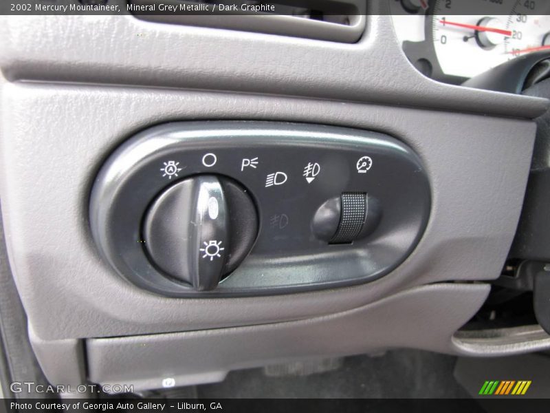Mineral Grey Metallic / Dark Graphite 2002 Mercury Mountaineer