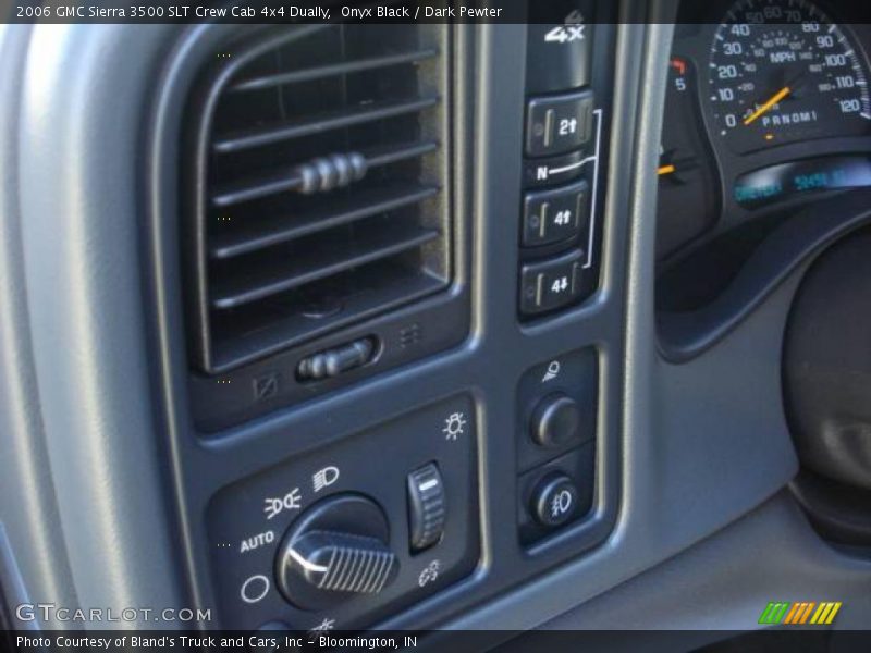 Onyx Black / Dark Pewter 2006 GMC Sierra 3500 SLT Crew Cab 4x4 Dually