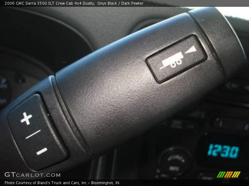 Onyx Black / Dark Pewter 2006 GMC Sierra 3500 SLT Crew Cab 4x4 Dually