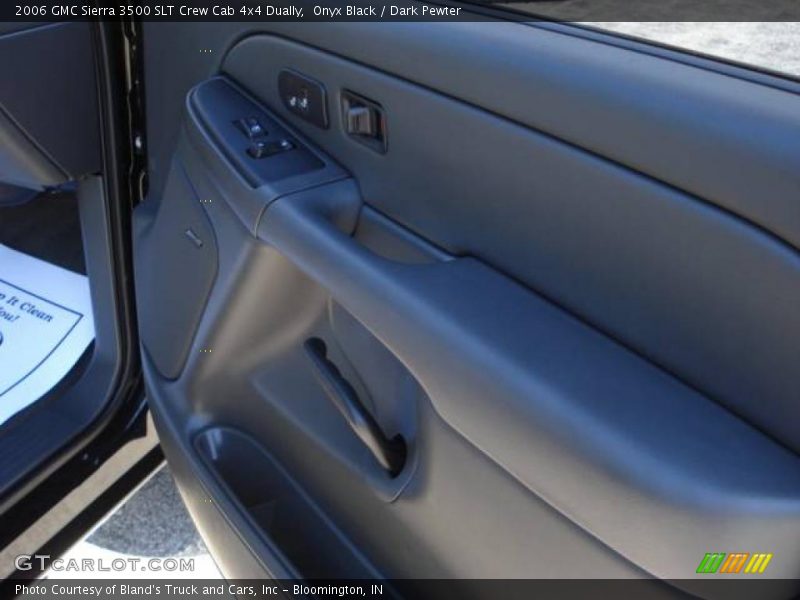 Onyx Black / Dark Pewter 2006 GMC Sierra 3500 SLT Crew Cab 4x4 Dually