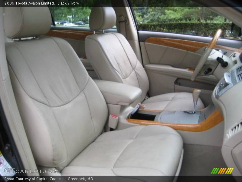 Black / Ivory 2006 Toyota Avalon Limited