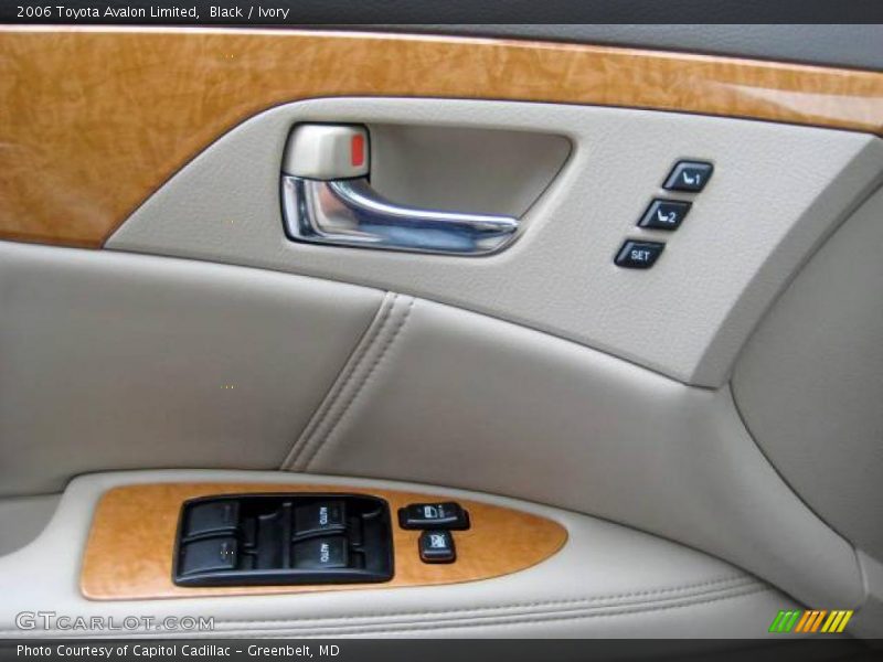 Black / Ivory 2006 Toyota Avalon Limited