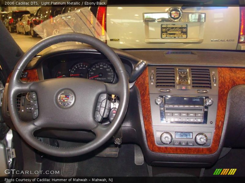 Light Platinum Metallic / Ebony Black 2006 Cadillac DTS