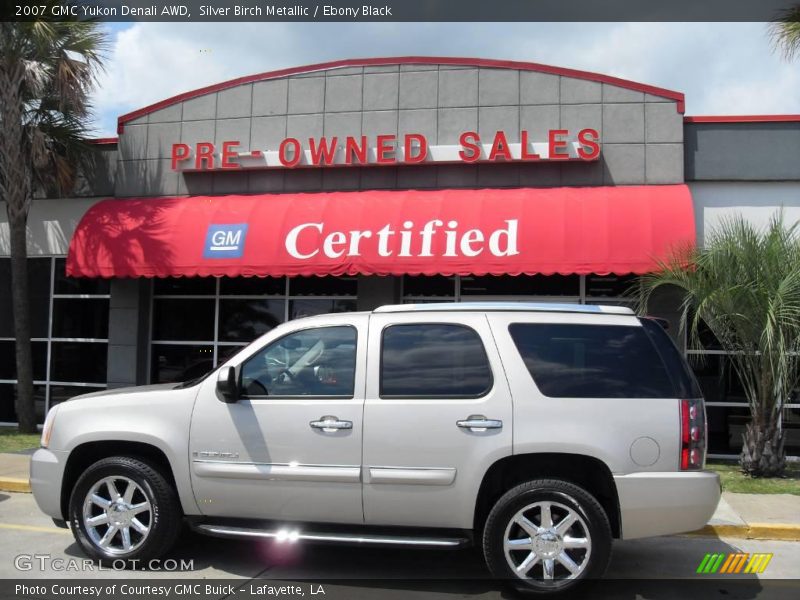 Silver Birch Metallic / Ebony Black 2007 GMC Yukon Denali AWD