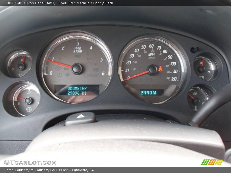 Silver Birch Metallic / Ebony Black 2007 GMC Yukon Denali AWD