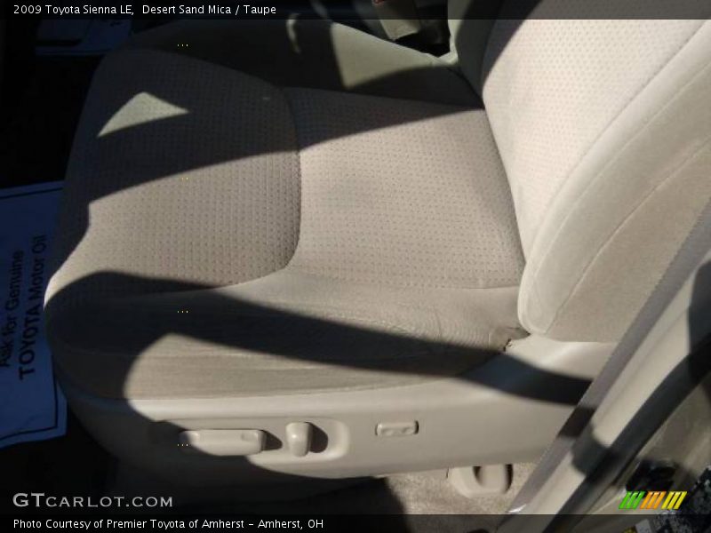 Desert Sand Mica / Taupe 2009 Toyota Sienna LE