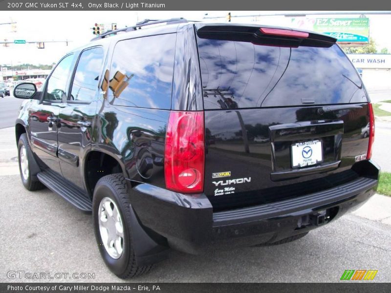 Onyx Black / Light Titanium 2007 GMC Yukon SLT 4x4