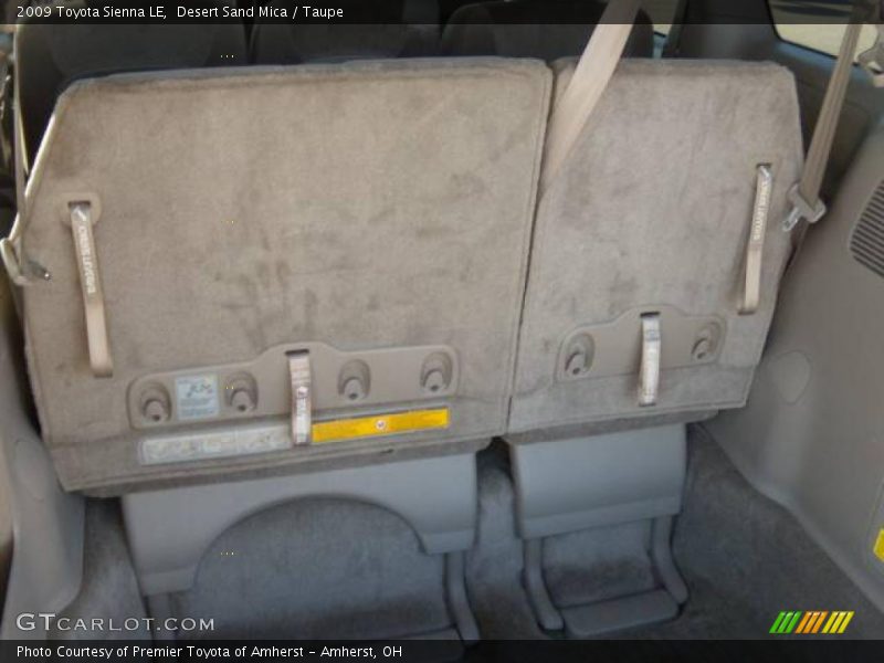 Desert Sand Mica / Taupe 2009 Toyota Sienna LE