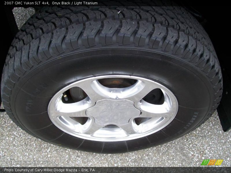 Onyx Black / Light Titanium 2007 GMC Yukon SLT 4x4