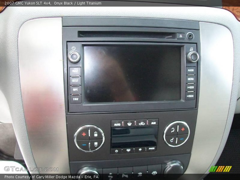 Onyx Black / Light Titanium 2007 GMC Yukon SLT 4x4