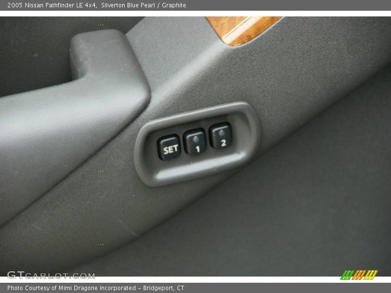 Silverton Blue Pearl / Graphite 2005 Nissan Pathfinder LE 4x4